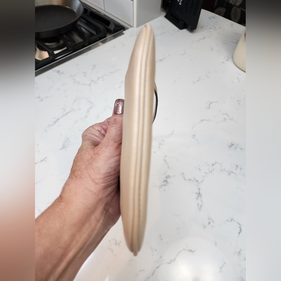 COACH Beige Pearl Soft Leather Wristlet EUC - Picture 3 of 9